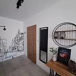 Fuzja House *